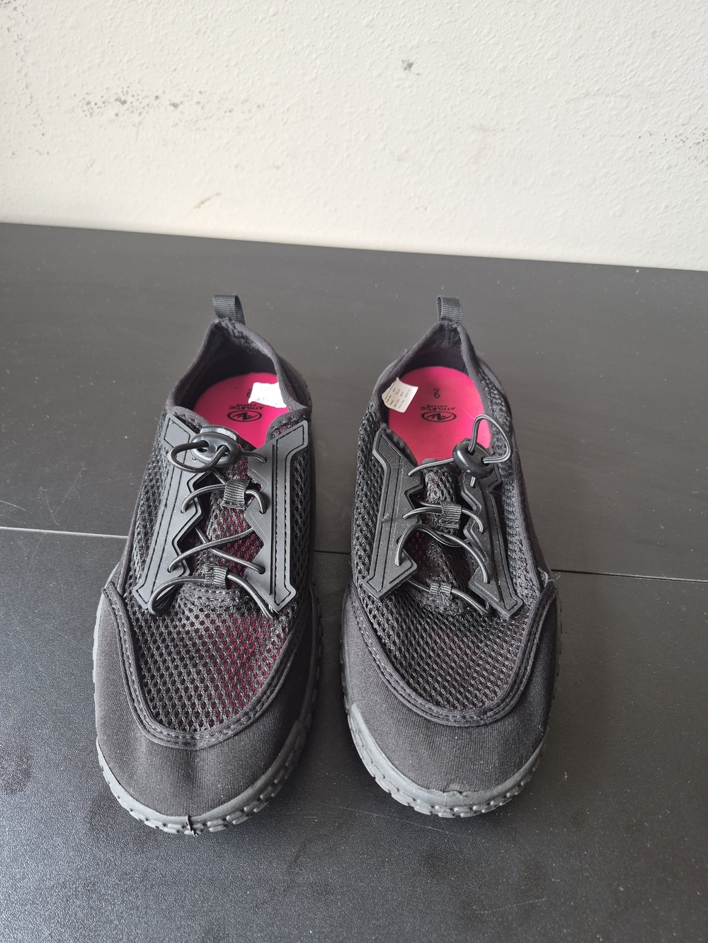 Athletic Works Size 9 Women's Black Water Shoes